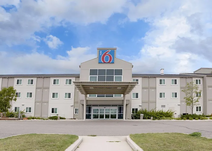Boutique hotel only: Motel 6-Brandon, Mb
