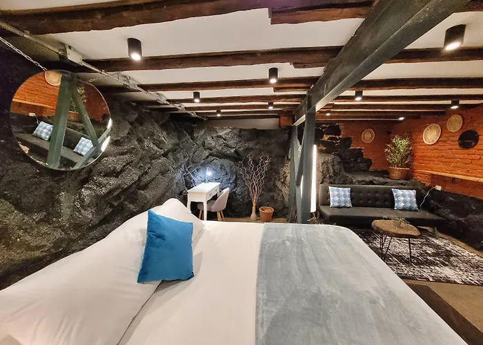 Maki Suites Ex Da Vinci