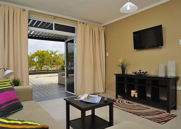 Pet Friendly hotel: Eden Beach Resort - Bonaire