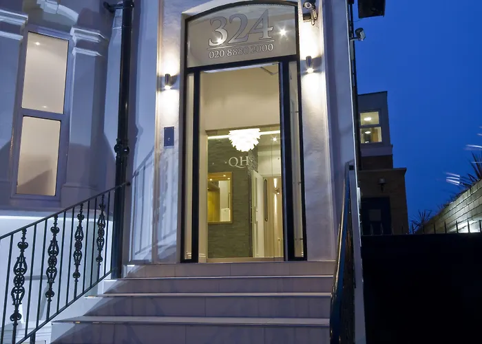 Queens Hotel