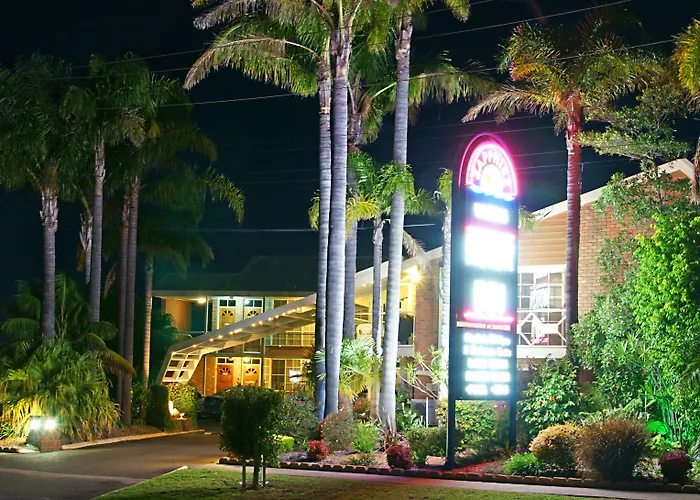 Family Hotel: Sapphire Waters Motor Inn