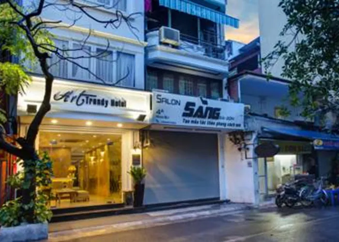 3 star hotel: Golden Art Hotel