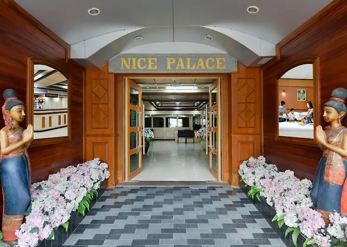 Urlaubsunterkunft Nice Palace