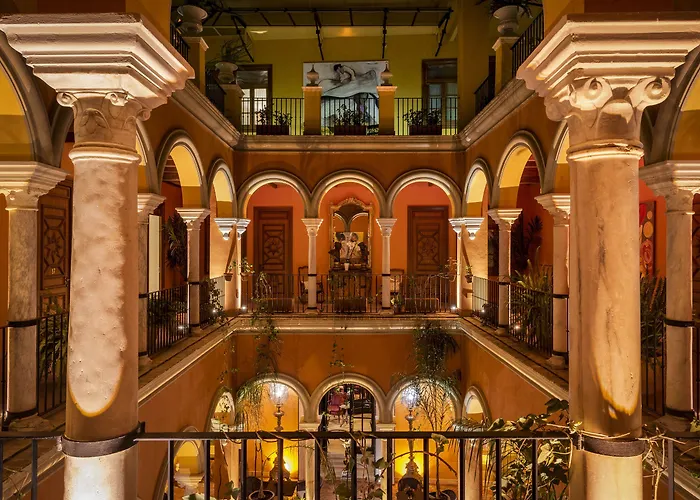 Romantic hotel: Hotel Casa Del Poeta