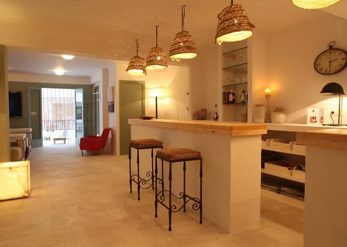  Juanita Hostal