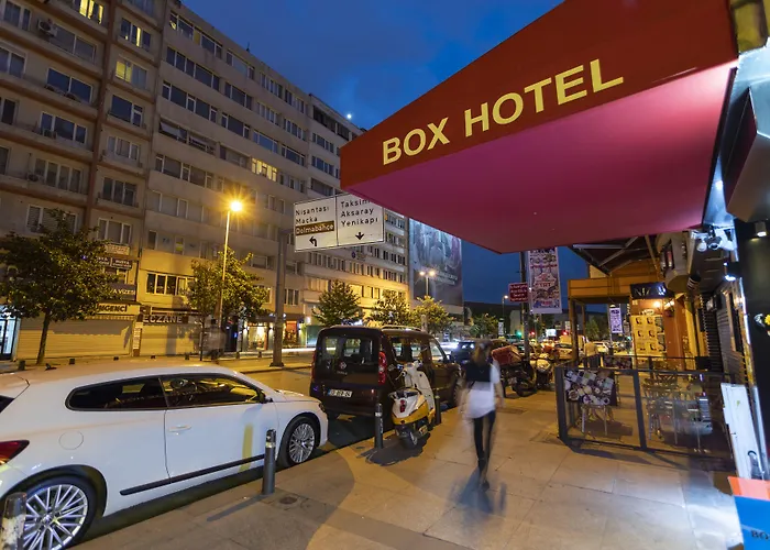 Istanbul Box Hotel