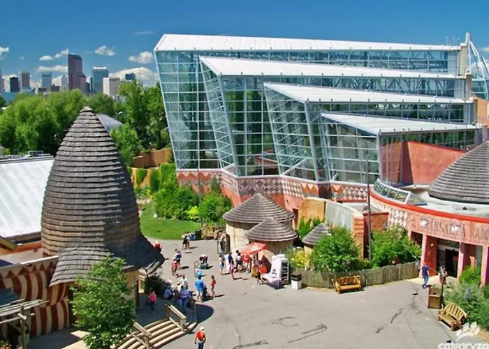 Hotels With Four Stars Applause Calgary Airport By Clique