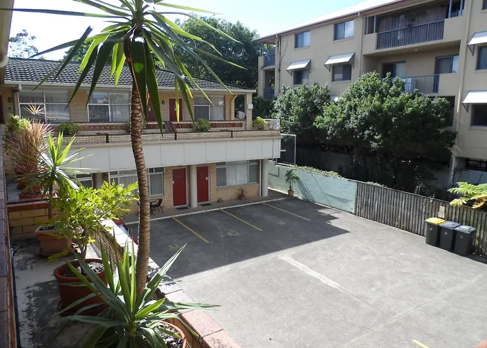 Motel: Paramount Motel