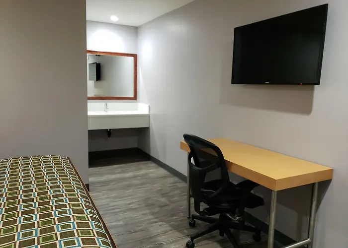 Hotel perto da faculdade: Regal Inn