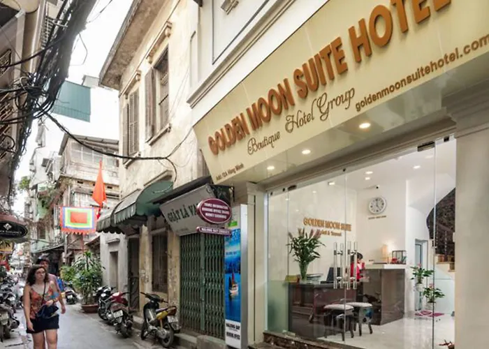 Golden Moon Suite & Travel