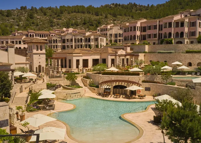 5-Sterne-Hotel: Cap Vermell Grand Hotel