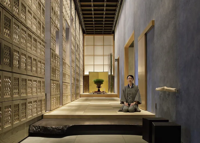 5 star hotel: Hoshinoya Tokyo