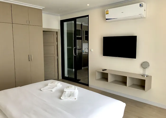 Dog friendly hotels Corner