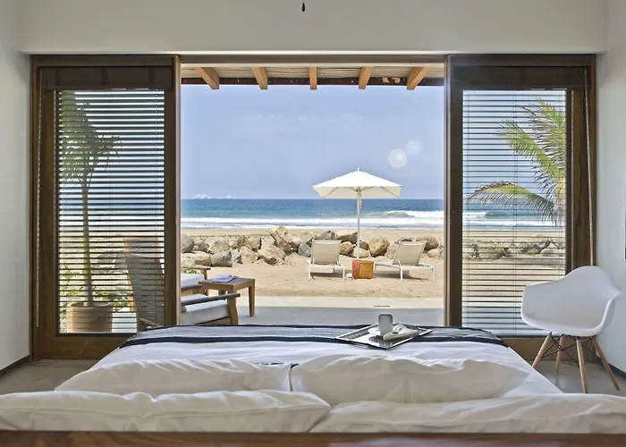 Self catering: Marea Beachfront Villas