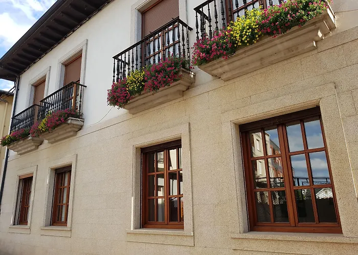  Hostal Santa Maria