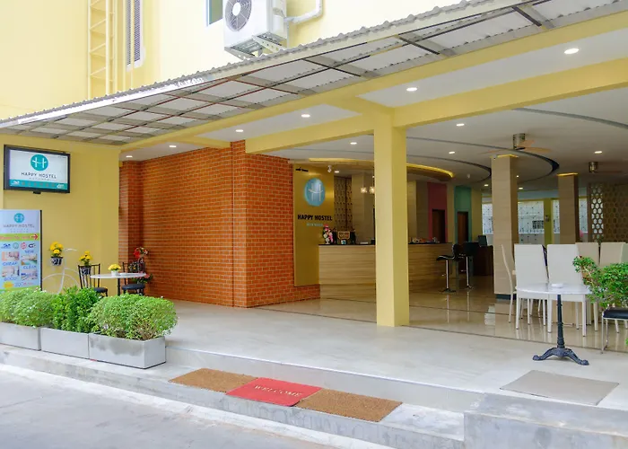 Hostel: Happy Hostel