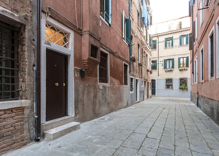 La Loggia Della Luna