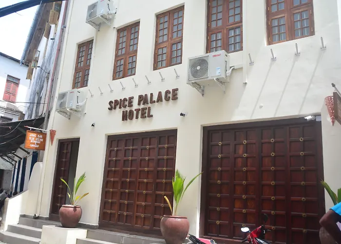 Airport Hotel: Spice Palace Hotel