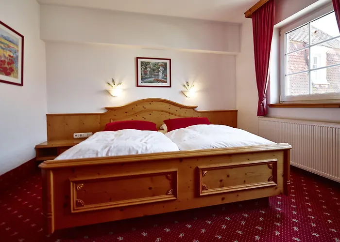 Familienhotels Und Restaurant Bommersheim