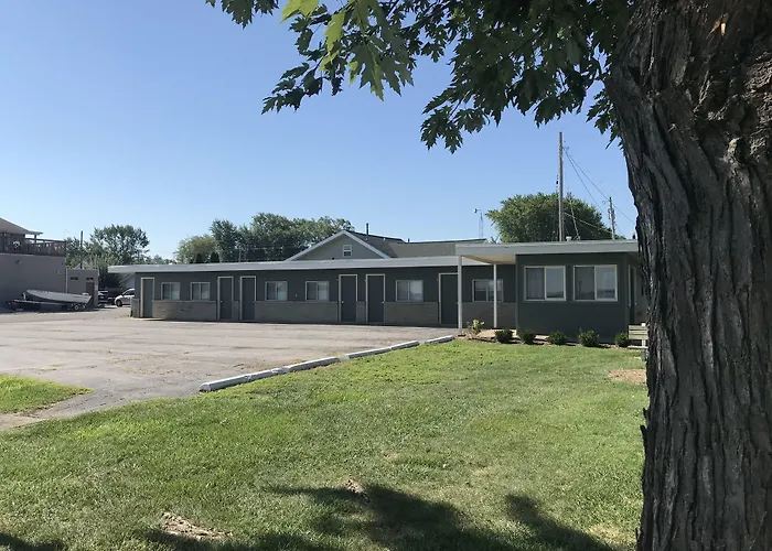 Cedar Motel