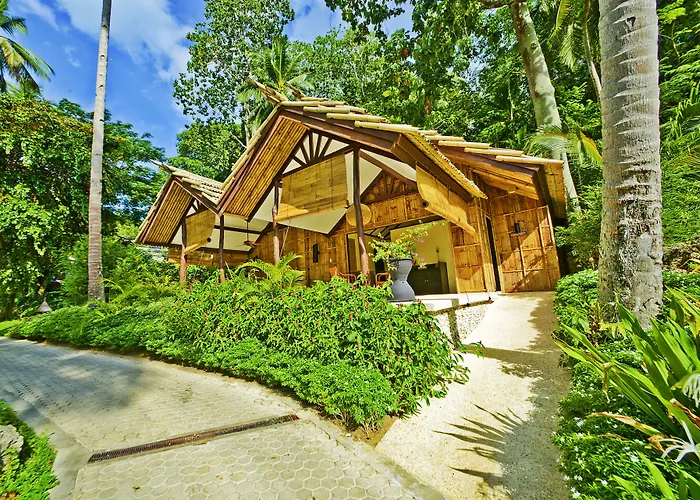 Romantic hotel: Pearl Farm Beach Resort