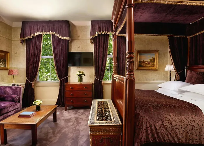  Gore London - Starhotels Collezione