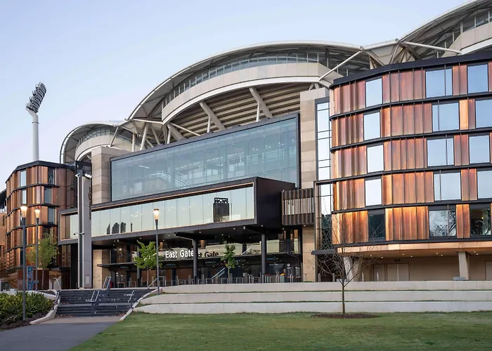 Luxury hotel only: Oval Hotel At Adelaide Oval