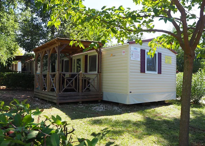 Mobilhome Victoria Camping Lanterna