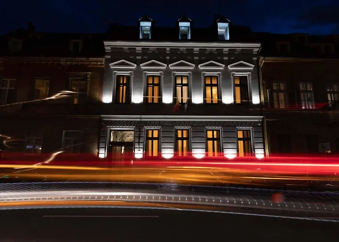 Central hotel: Casa Chitic - Str Nicolae Balcescu 13