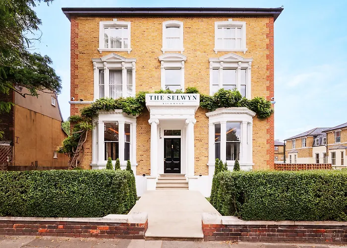 Hotel near College: The Selwyn, Richmond