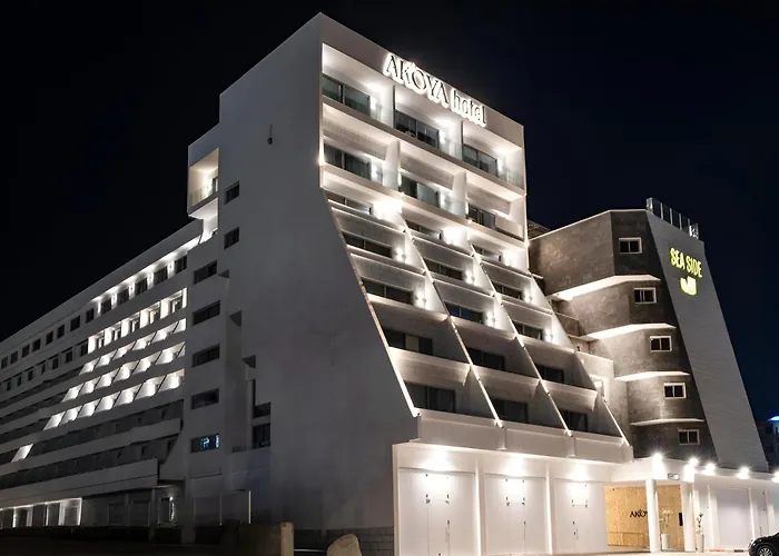 Apart hotel: Nathan'S Suites On The Beach