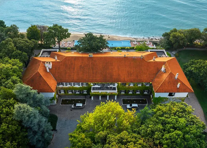 Hotels with tennis Hvd Boutique Oasis - Private Beach & Free Parking