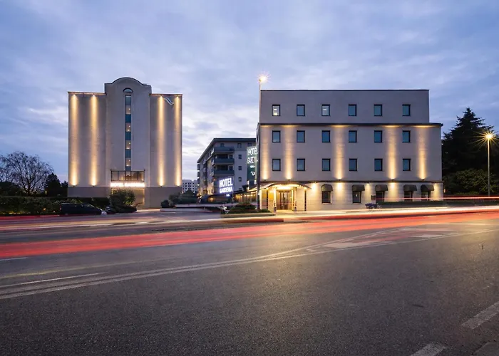 Lvg Hotel Collection - Gardenia