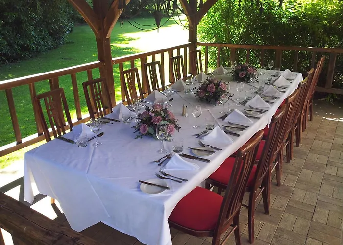 Villa: Ravenwood Hall Hotel