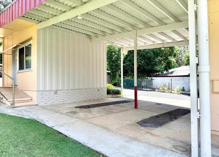 Motel: Major Innes Motel
