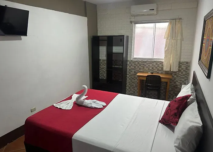 La Posada Del Cauchero &Suites