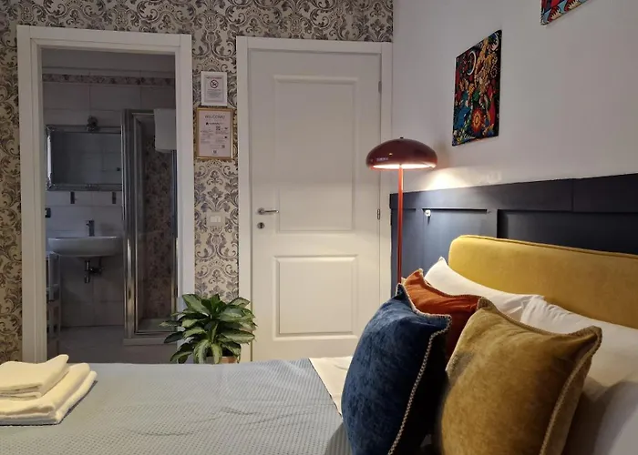  Central City Rooms