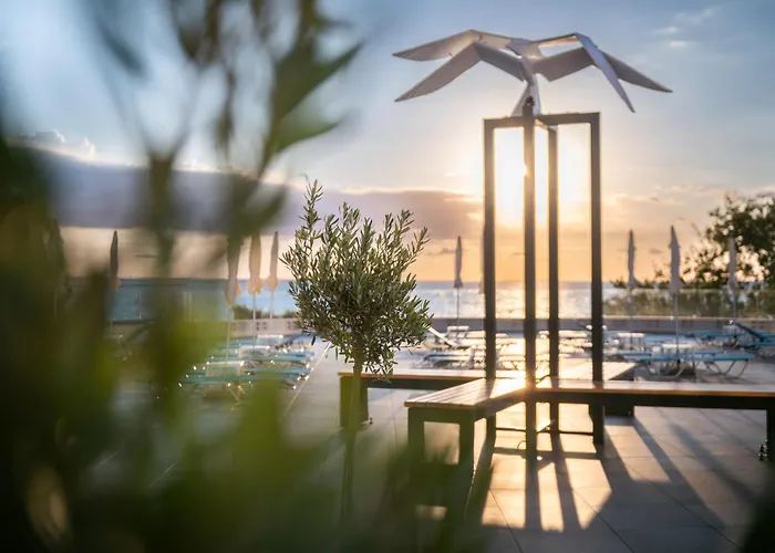 Astoria All Inclusive- Private Beach & Beach Club
