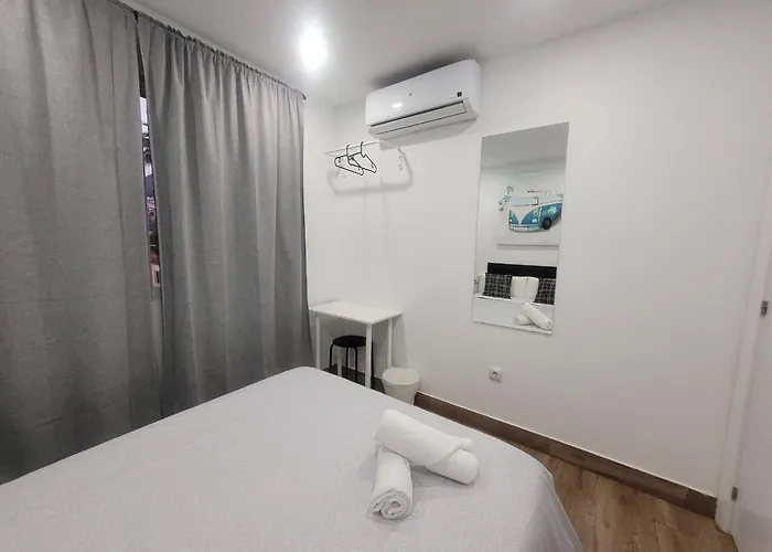 Hotel Am Ayz Elcano - Auto Check-In Property
