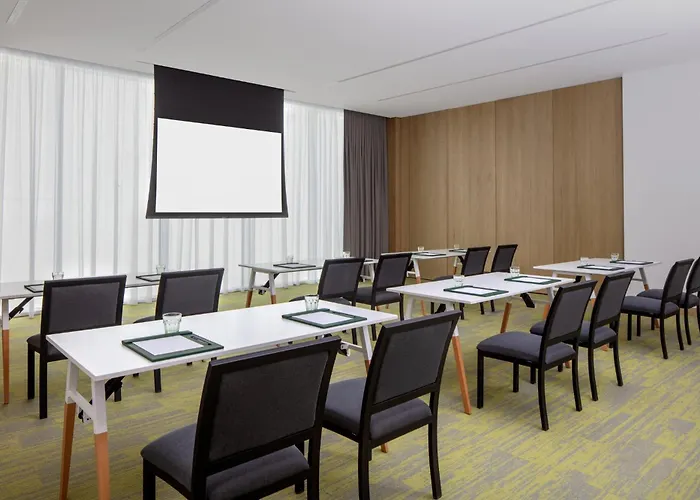 Staybridge Suites Business Bay By Ihg