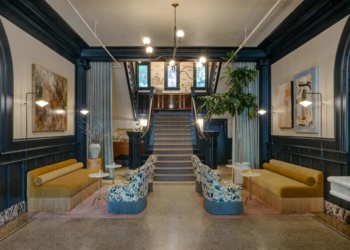 Marqueen - Newly Renovated