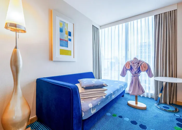 Jacuzzi hotel: Renaissance Shanghai Yu Garden Hotel On The Bund By Nanjing Road