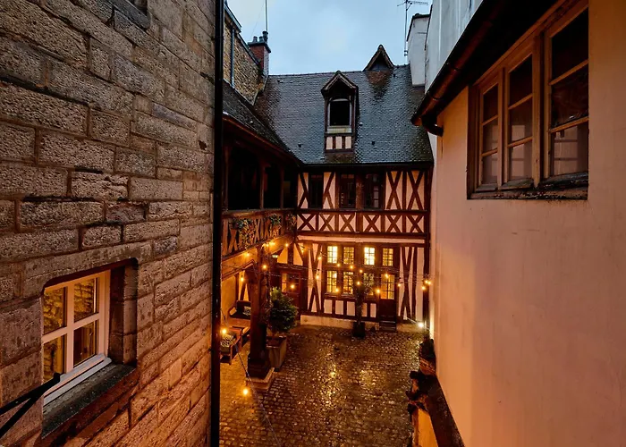  Maison Philippe Le Bon , Restaurant & Bar Le 19