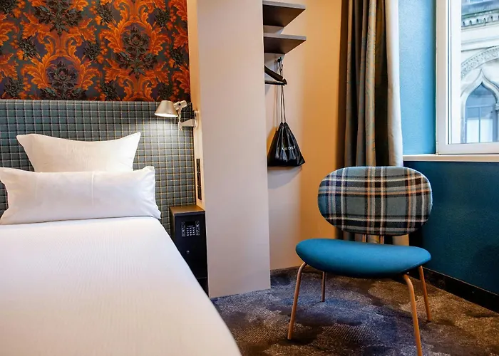 In Luxury hotels Motel One Edinburgh-Princes
