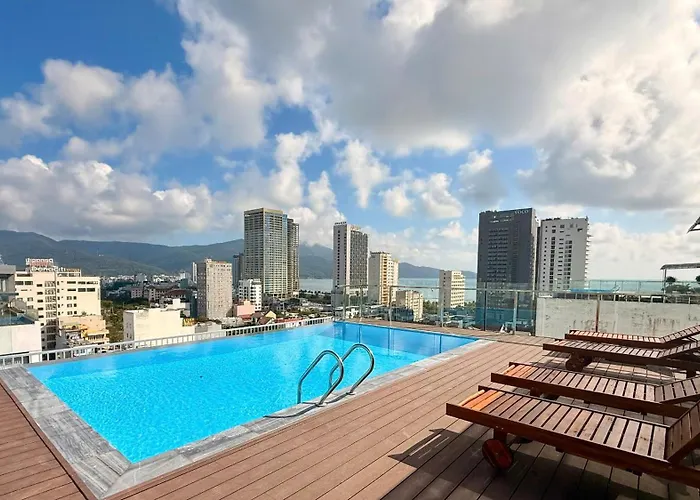 Golden Rose Hotel