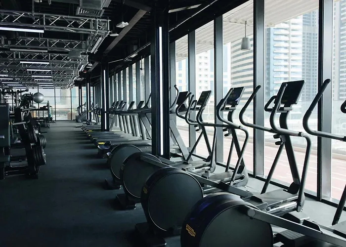 Le Meridien Mina Seyahi Beach Resort & Waterpark