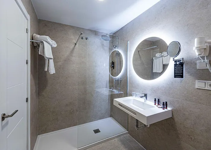 Strandhotel: Hotel Puerta Del Mar - Adults Recommended