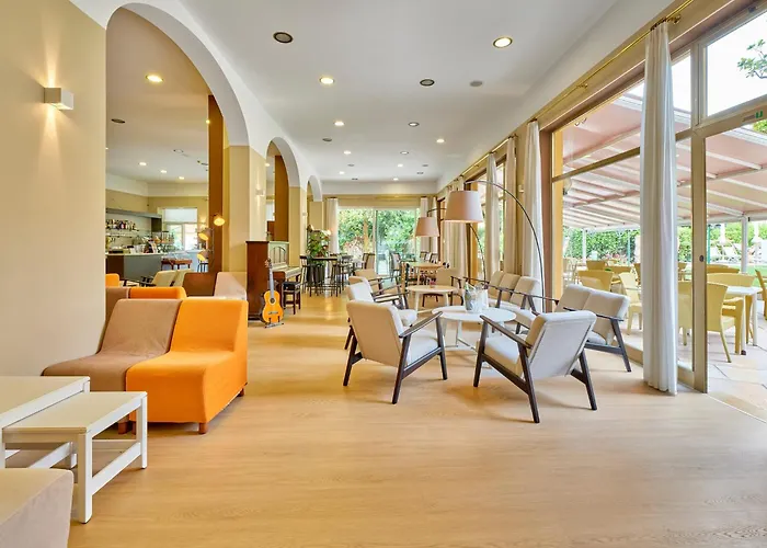 Hotel Bisesti ***S