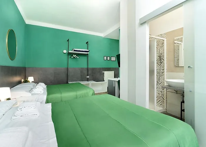 Comfort Rooms Piazza Mariano Armellini