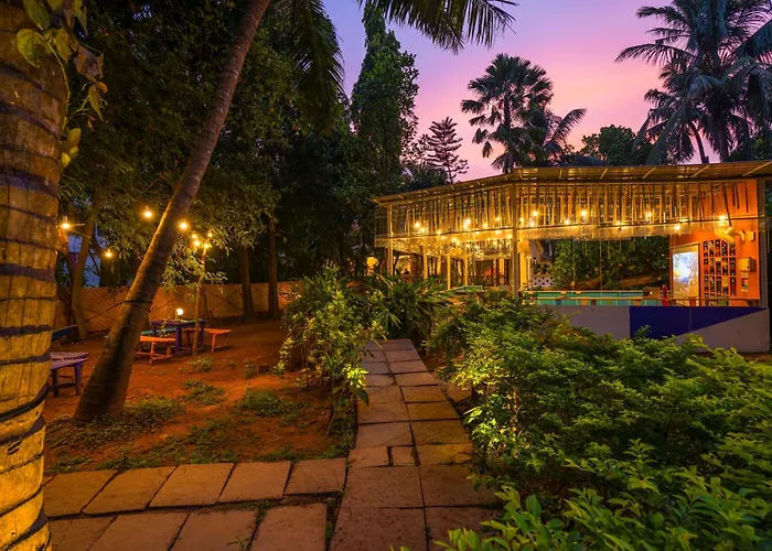 Gostops Lite Goa, Calangute